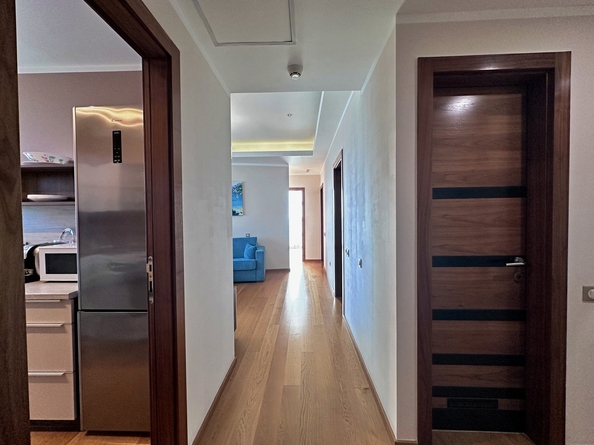
  Продается 2-комн. квартира, 81 м², Революции пр-кт, д. 3
. Фото 6.