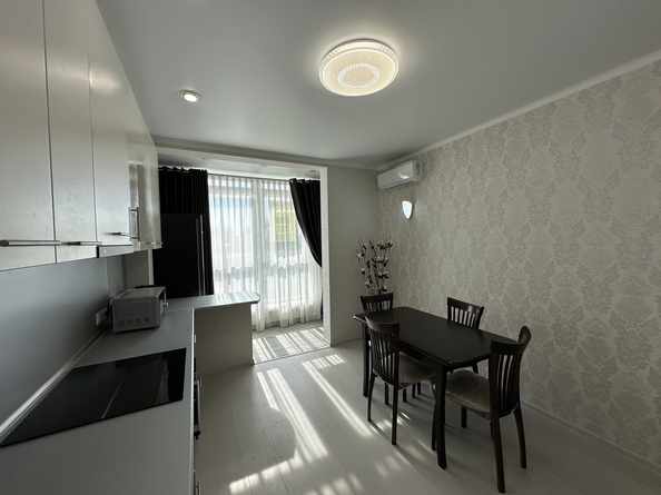 
  Продается 2-комн. квартира, 70 м², Таманская ул, д. 121к10
. Фото 2.