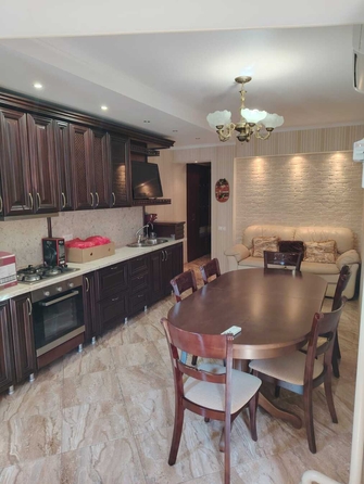 
  Продается 1-комн. квартира, 50 м², Спортивная ул, д. 18
. Фото 3.