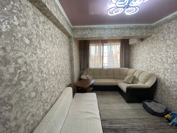 
  Продается 1-комн. квартира, 44 м², Лазурная ул, д. 16
. Фото 4.