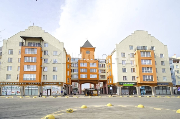 
  Продается 2-комн. квартира, 69 м², Баварская ул, д. 8
. Фото 15.