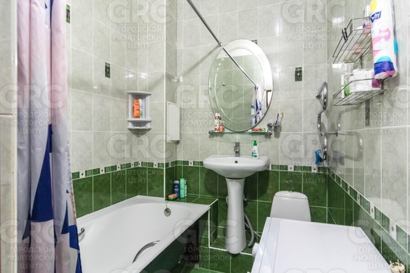 
  Продается 2-комн. квартира, 35 м², Виноградная ул, д. 224/1
. Фото 6.
