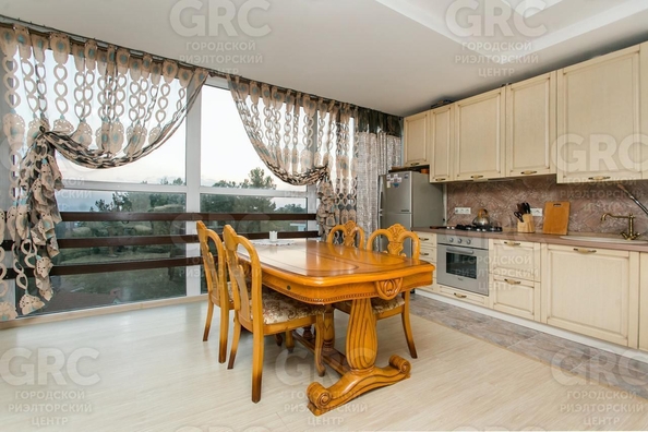 
  Продается 2-комн. квартира, 84 м², Калужская ул, д. 23а
. Фото 3.