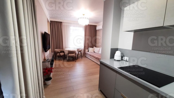 
  Продается 1-комн. квартира, 52 м², Фабрициуса Я. ул, д. 2/27
. Фото 2.