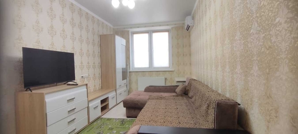 
  Продается 1-комн. квартира, 47 м², Ленинградская ул, д. 45
. Фото 2.
