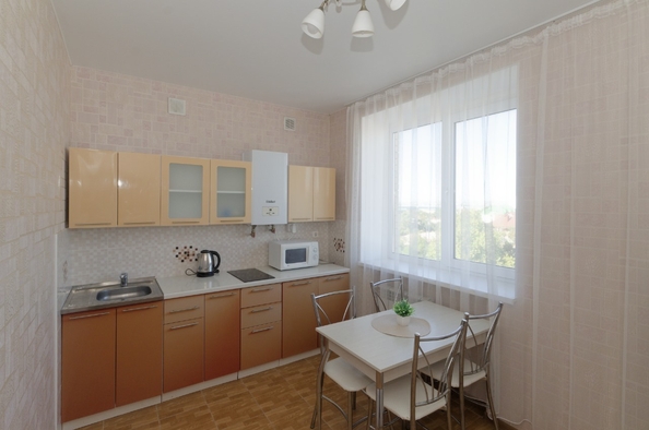 
  Продается  квартира, 50 м², Кирова ул, д. 12
. Фото 2.