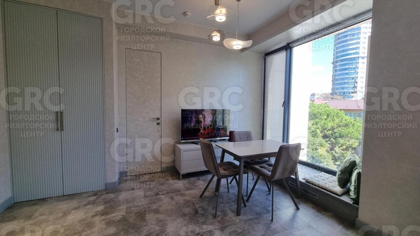 
  Продается 2-комн. квартира, 42 м², Конституции СССР ул, д. 18
. Фото 15.