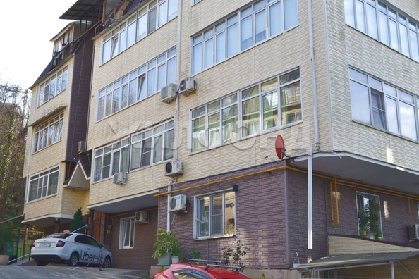 
   Продам 2-комнатную, 65 м², Амбровая ул, 33

. Фото 9.