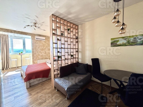 
  Продается 1-комн. квартира, 36 м², Виноградная ул
. Фото 2.
