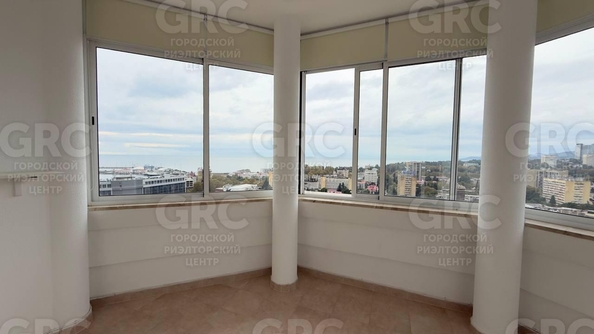 
  Продается 4-комн. квартира, 220 м², Войкова ул, д. 35
. Фото 10.