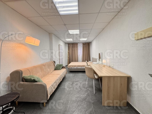 
  Продается 4-комн. квартира, 134 м², Дагомысский пер, д. 18
. Фото 8.