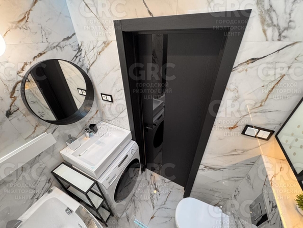 
  Продается 2-комн. квартира, 56 м², Туапсинская ул, д. 8
. Фото 21.