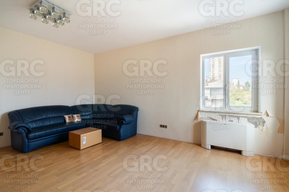 
  Продается 3-комн. квартира, 110.3 м², Виноградная ул
. Фото 14.