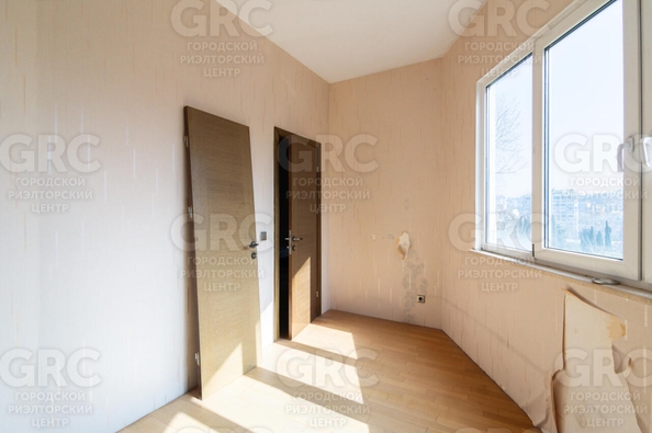 
  Продается 3-комн. квартира, 110.3 м², Виноградная ул
. Фото 31.