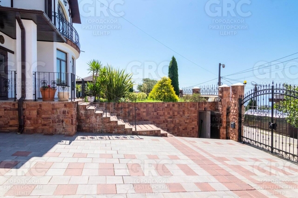 
  Продается дом, 270 м², Сочи
. Фото 12.