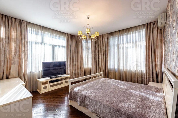 
  Продается 3-комн. квартира, 109 м², Пионерская ул, д. 14
. Фото 2.