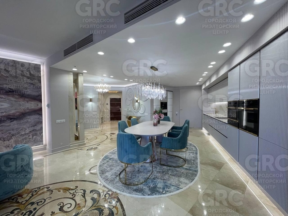 
  Продается 3-комн. квартира, 185 м², Морской пер, д. 1/1
. Фото 9.