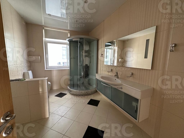 
  Продается 3-комн. квартира, 134 м², Бамбуковая ул, д. 48
. Фото 2.