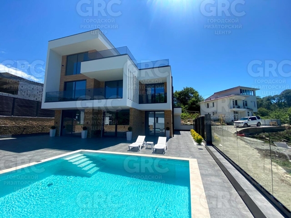 
  Продается дом, 300 м², Сочи
. Фото 1.