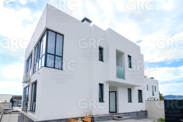 
  Продается дом, 204.7 м², Сочи
. Фото 8.