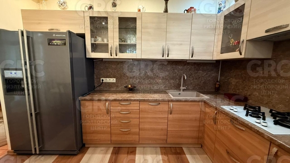 
  Продается 3-комн. квартира, 77 м², Горького ул, д. 38
. Фото 4.