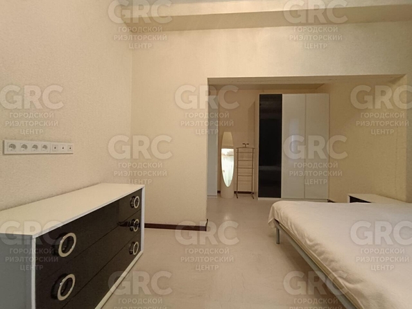 
  Продается 4-комн. квартира, 130 м², Первомайская ул, д. 11
. Фото 9.