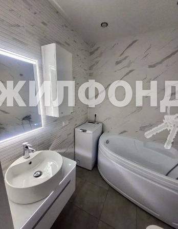 
   Продам 2-комнатную, 47.9 м², Тепличная ул, 63

. Фото 2.