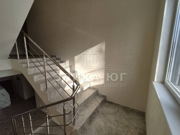 
  Продается 1-комн. квартира, 22.8 м², Приморская ул
. Фото 5.