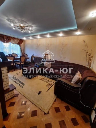 
   Продам 3-комнатную, 61 м², 2-й мкр

. Фото 2.