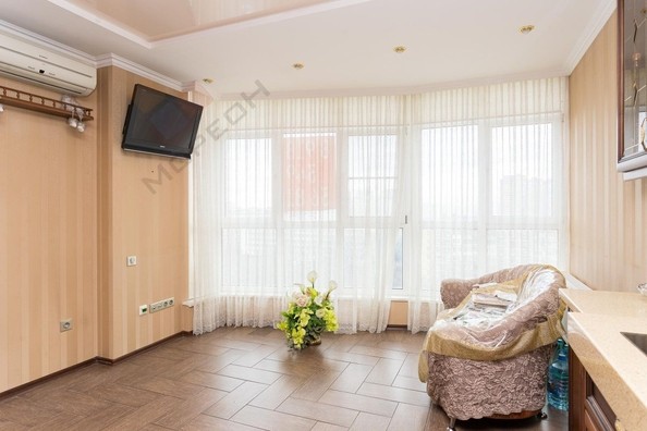 
   Продам 5-комнатную, 187.3 м², Достоевского ул, 84/1

. Фото 6.
