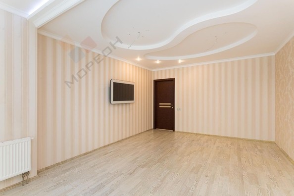 
   Продам 5-комнатную, 187.3 м², Достоевского ул, 84/1

. Фото 12.