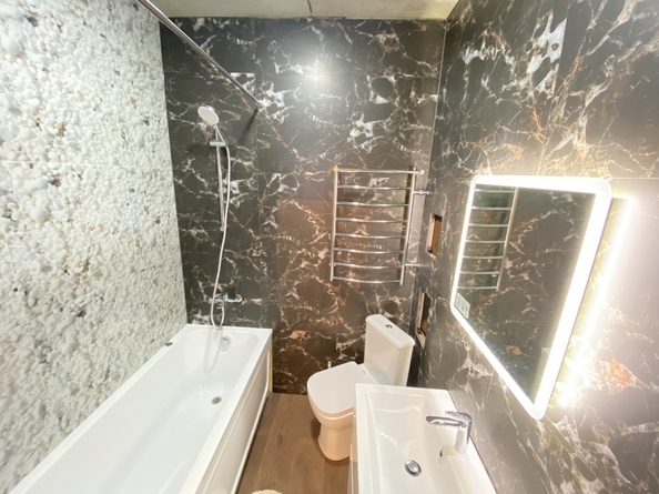 
  Продается 1-комн. квартира 37 м², в ЖК Смородина, литера 5. Фото 1.