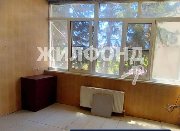 
   Продам 2-комнатную, 44 м², Санаторная ул, 40/12

. Фото 1.