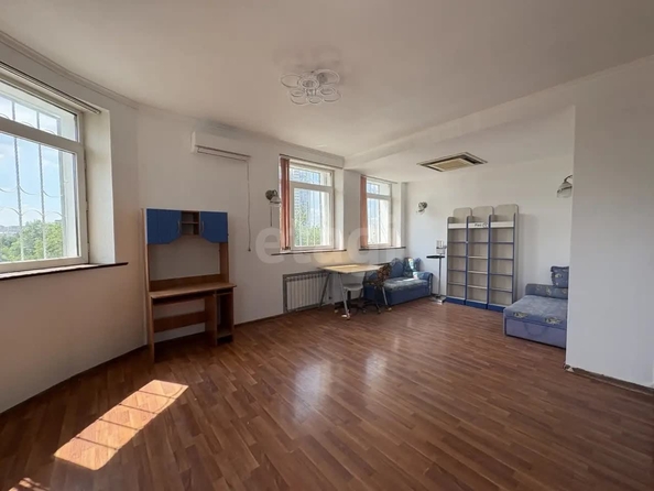 
  Продается 4-комн. квартира 125.2 м². Фото 1.
