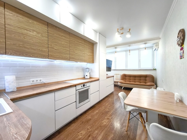 
  Продается 2-комн. квартира 66.4 м². Фото 1.