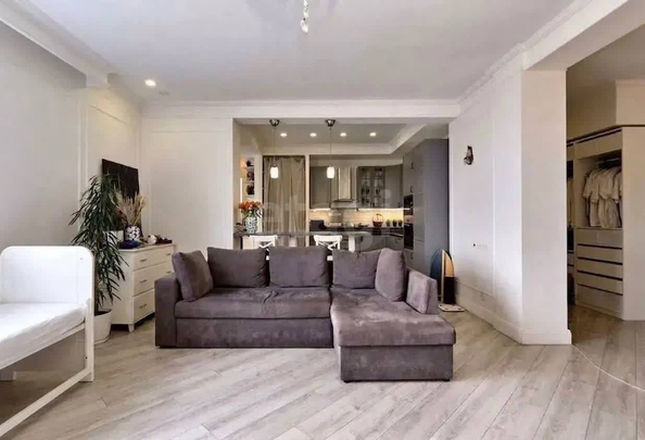 
  Продается 3-комн. квартира 180 м². Фото 12.