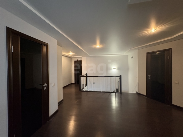 
  Продается 4-комн. квартира 198 м². Фото 1.