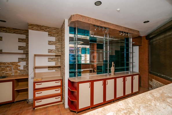 
  Сдается торговая площадь 840 м². Фото 32.