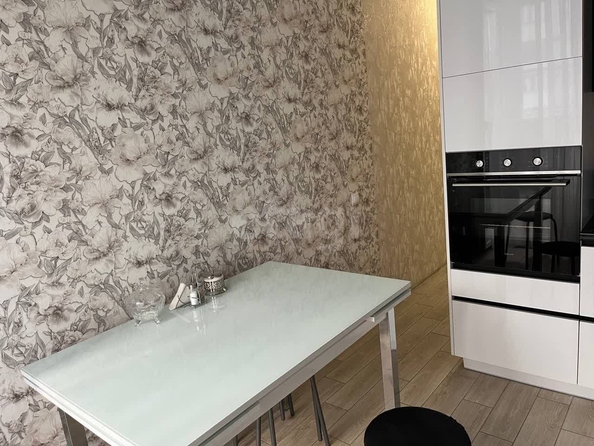 
  Продается 2-комн. квартира 57.2 м². Фото 7.