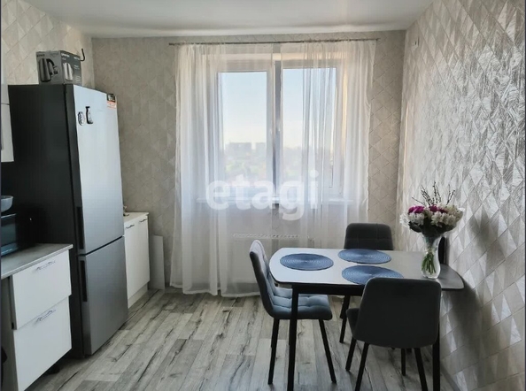 
  Сдается 2-комн. квартира 60 м². Фото 1.