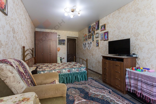 
   Продам 2-комнатную, 55.1 м², Сергея Есенина ул, 108/9В

. Фото 3.