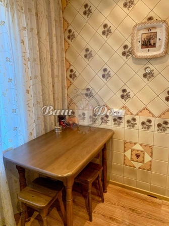 
   Продам 3-комнатную, 60 м², Островского ул, 122А

. Фото 5.