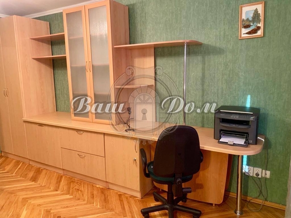 
   Продам 3-комнатную, 60 м², Островского ул, 122А

. Фото 10.