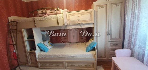 
   Продам 4-комнатную, 95 м², Парус мкр, 17

. Фото 25.