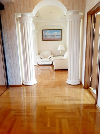 
   Продам 4-комнатную, 200 м², Карбышева пер, 5

. Фото 4.