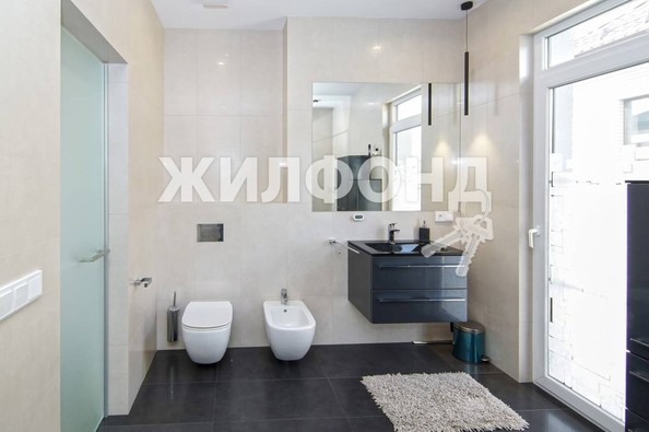 
   Продам дом, 225.9 м², Краснодар

. Фото 20.