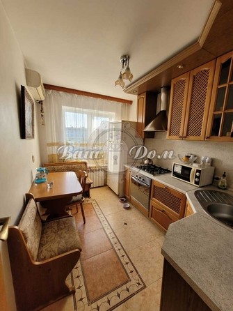 
   Продам 3-комнатную, 60 м², Северный мкр, 4

. Фото 11.