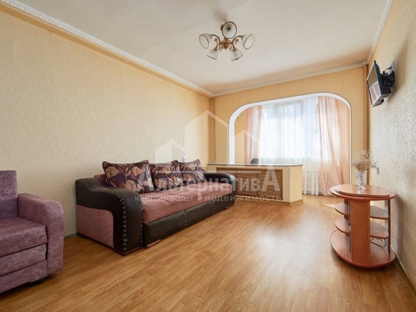 
   Продам 2-комнатную, 53 м², Героев Медиков ул

. Фото 8.