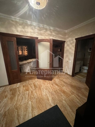 
  Продается 2-комн. квартира, 92 м², Кирова ул
. Фото 5.