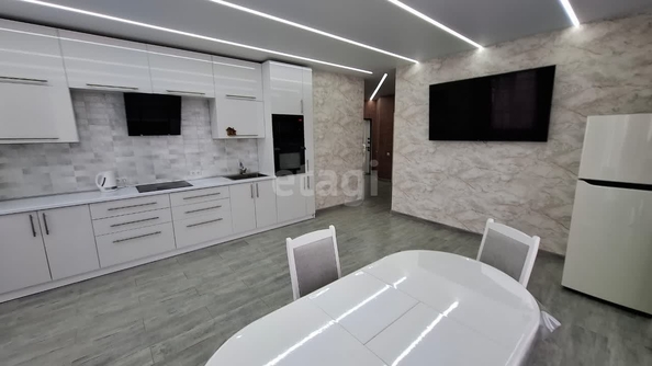 
   Продам 2-комнатную, 79 м², Матрёны Наздрачёвой ул, 3/1

. Фото 12.